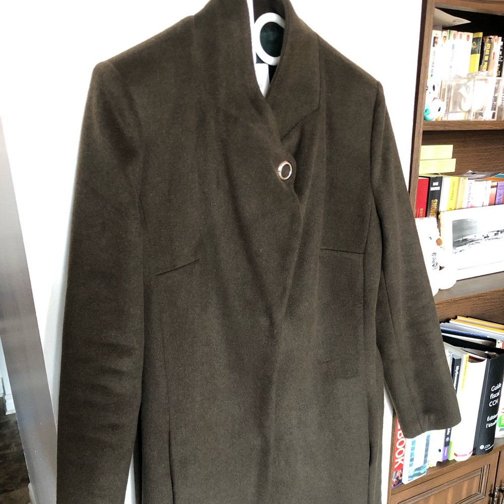 Mango coat in green